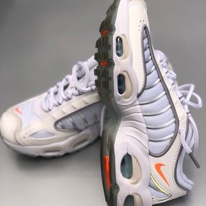 air max tailwind iv se